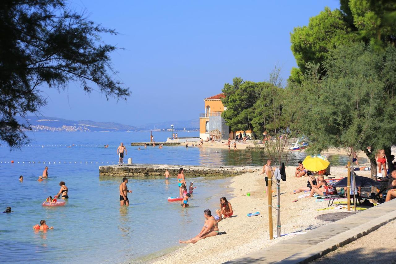 Apartments By The Sea Kastel Kambelovac, Kastela - 13349 Bagian luar foto